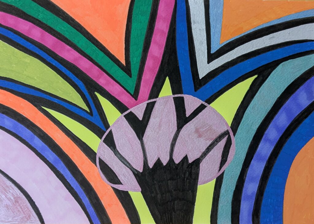 Dessin abstrait avec feutres acryliques. Au premier plan, le cœur d'une fleur. Ce centre est noir et rose-violacé. En fond, une explosion de couleurs. Et de l'orangé.